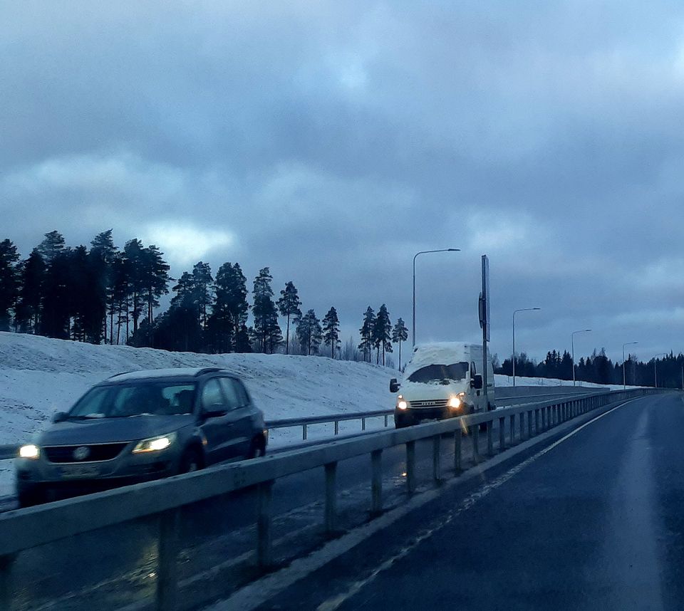 Pirkanmaan Maanteiden Hoitourakat Valmiina Talveen – Ennakointi Tärkeää ...