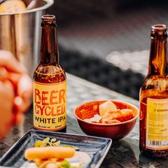 Beer Cycled on erikoisolut, jonka valmistuksessa hyödynnetään Seppälän Prisman myymättä jäänyttä leipää sekä Mehustamo-tuoremehupuristimesta kertyviä appelsiininkuoria.