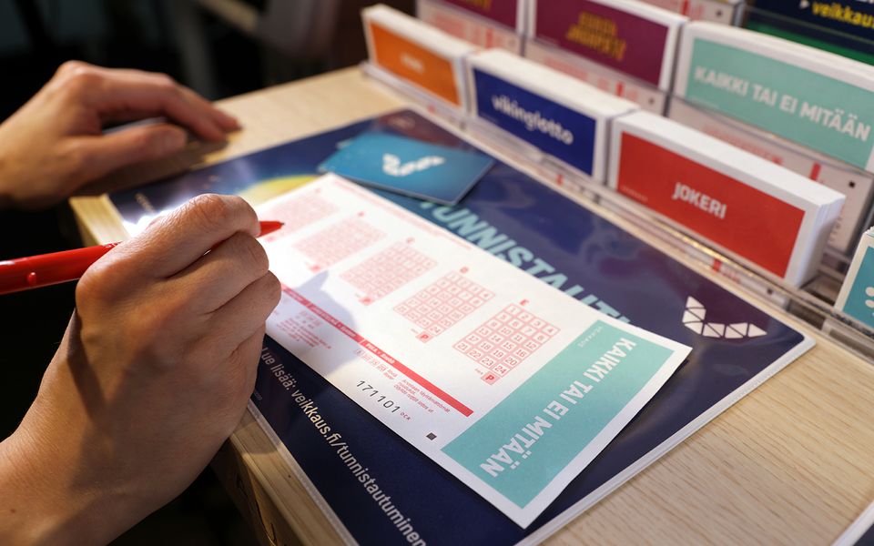 Veikkaus_Kuponkipelit_Kaikki_tai_ei_mitaan_2022_01_1600x1000