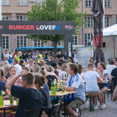 Suomen paras hampurilaisravintola ja Burger Lovers Festival esitellään  . kl  - Lehdistötiedote - Taloussanomat - Ilta-Sanomat