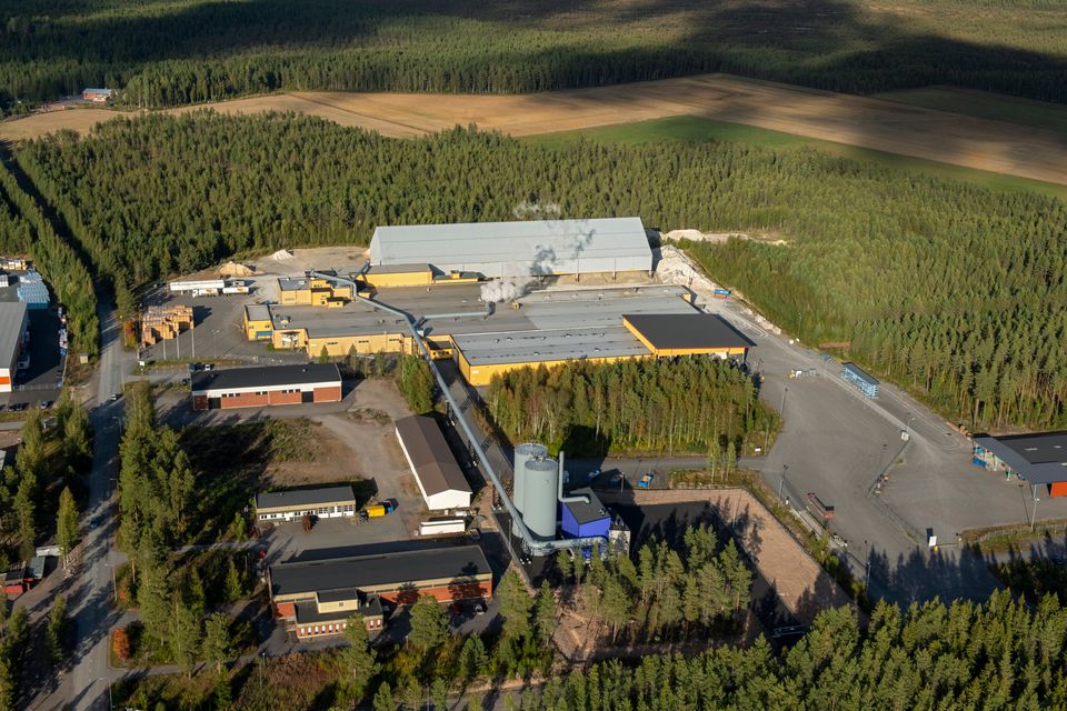 Knauf Oy investoi 15 miljoonaa euroa vähäpäästöisempään kipsilevytuotantoon  | Knauf Oy