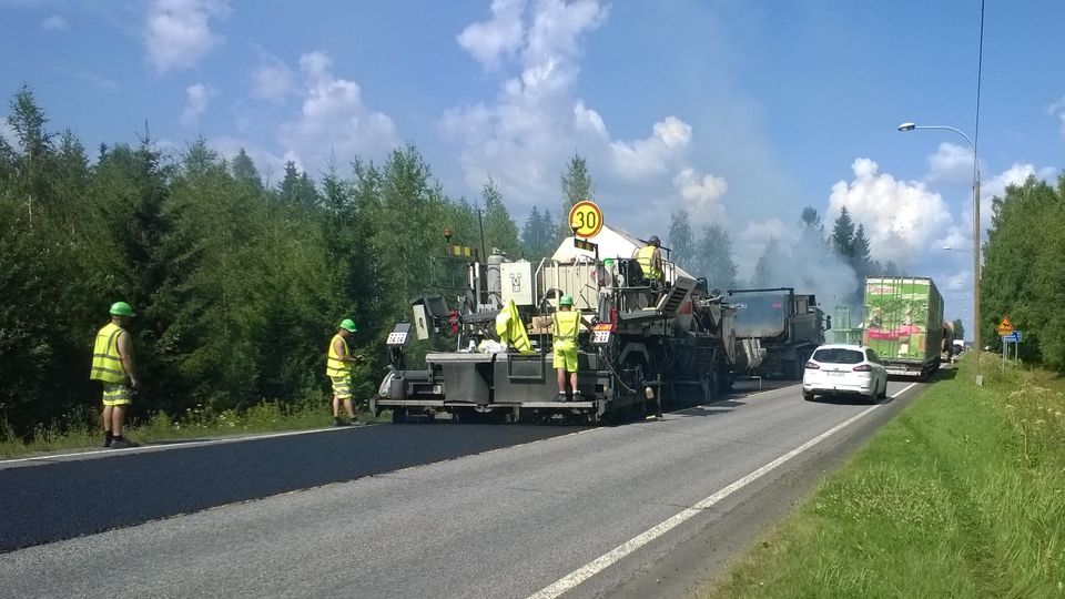 Maanteiden Päällystysohjelma On Täydentynyt Uusilla Kohteilla (Keski ...