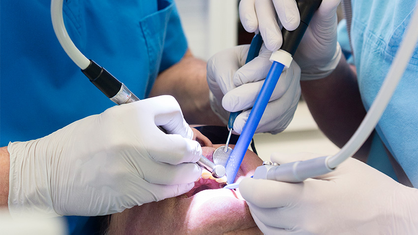 Laajojen hammaspaikkojen uusimiskierteeseen apua keraamisista paikoista? | Suomen  Hammaslääkäriseura Apollonia