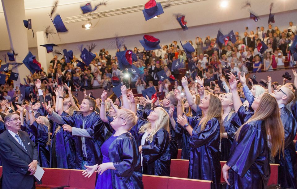 Laurea-ammattikorkeakoulu Juhli Valmistuvia Opiskelijoita | Laurea