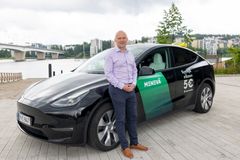 Menevä-taksipalvelun yrittäjä ja toimitusjohtaja Tuomo Halminen