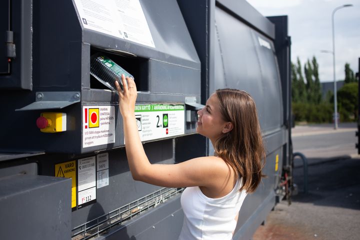 Muovipakkausten lajittelu halutaan mahdollistaa kaikilla Suomen Rinki-ekopisteillä