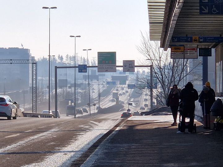 Kuva, joka sisältää kohteen piha-, taivas, rakennus, tie