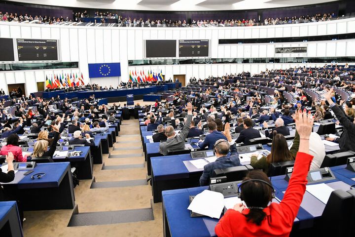 Äänestys Euroopan parlamentin täysistunnossa
