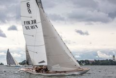 Purjeveneitä Kruunuvuorenselällä