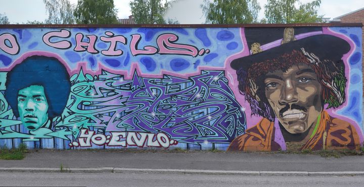 Muralmålningen har målats av Jon Gredmark. Foto: Ilkka Nyqvist.