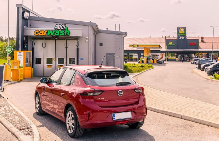 ABC Carwash -autopesu Hyvinkään ABC:llä