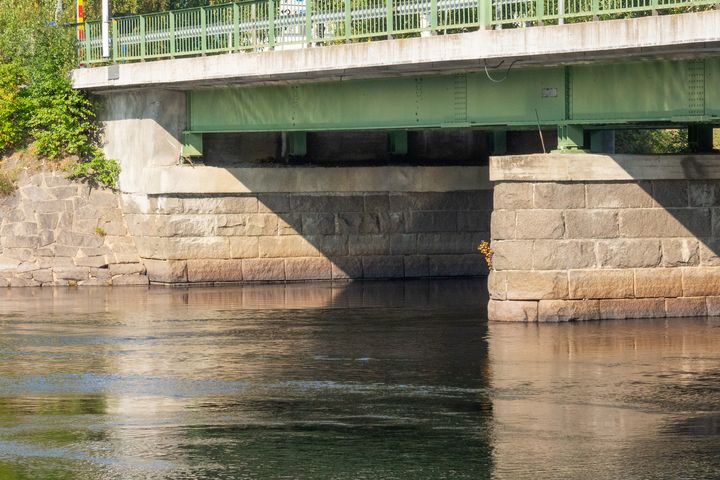 Pinta- ja pohjavedenkorkeudet ovat laskeneet alkukesän huippulukemista. Kuva: Lilian Korhonen / Pohjois-Karjalan ELY-keskus.