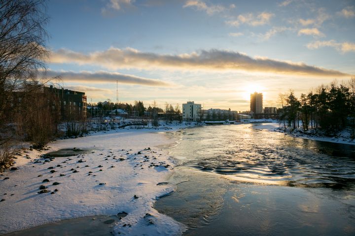 Orivesi-Pyhäselän vedenkorkeus oli 16.1.2025 noin 77 cm matalammalla kuin vuosi sitten. Kuva: Jon Norppa / Pohjois-Karjalan ELY-keskus.