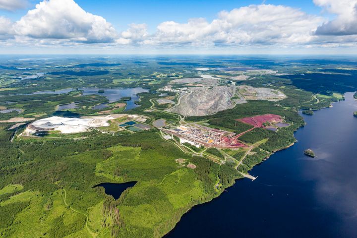 Ilmakuvassa Yaran Siilinjärven kaivos.