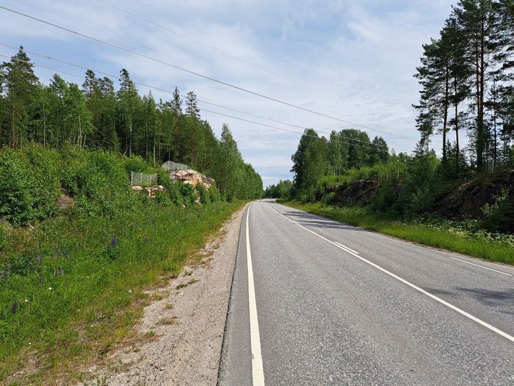 Bilden visar en motorväg.