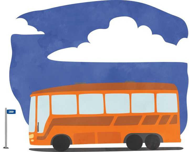 Piirroskuva oranssista bussista pysäkillä, taustalla sininen taivas.