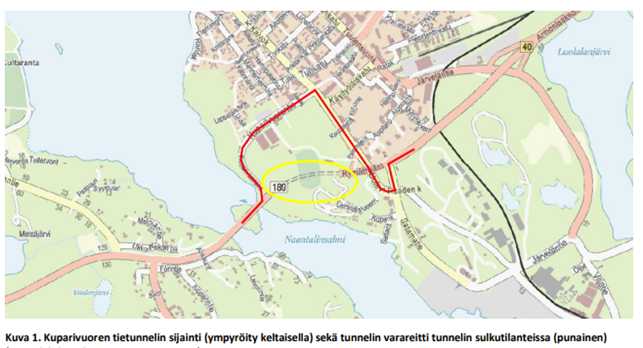 Karttakuvassa ympyröity keltaisella Kuparivuoren tunnelin sijainti. Punaisella merkitty tunnelin kiertoreitti, joka kulkee reitillä Satamatie – Uolevi Raaden katu – Kuparivuorentie.