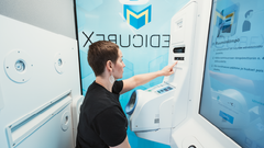 Medicubexin e-Terveysasema on maailman ensimmäinen täysin itsenäisesti toimiva keskeisten terveysarvojen itsemittaus- ja etävastaanottoasema. Se mittaa peruselintoimintojen lisäksi suppean sydänfilmin, rasvaprosentin sekä AGE-arvon, joka kuvaa sydän- ja verisuonisairauksien ja tyypin 2 diabeteksen riskiä.