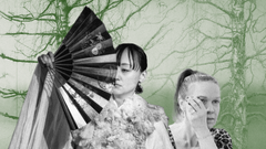 Nō-laulaja Ryoko Aoki (vas.) ja näyttelijä Petriikka Pohjanheimo johdattelevat Secret Flowers -teoskokonaisuuden katsojat ja kuulijat Suomessa harvoin esitetyn nō-teatterin kiehtovaan estetiikkaan.