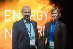 Tampereen Energian toimitusjohtaja Jussi Laitinen ja Nordic Ren-Gasin toimitusjohtaja Saara Kujala esiintyivät tänään Tampereen messu- ja urheilukeskuksessa Hydrogen Summit & Expo -messuilla.