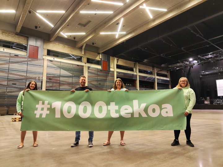 #1000tekoa tuo ruoka-apua ja tukea tuhansille turkulaisille 24.8.2024. Kuvassa Jenni Kaskimeri, Mari Pirilä, Kristian Karnell ja Karoliina Kauhanen.