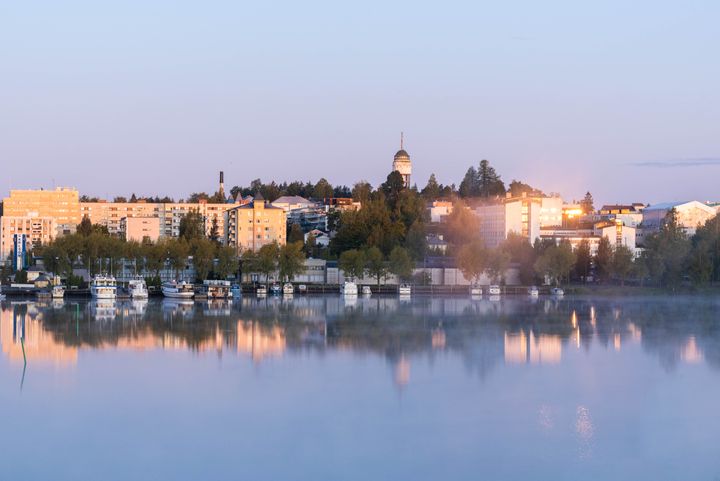 Mikkelin kaupunki on yksi ensimmäisistä Suomessa, jotka ottavat Commu -sovelluksen käyttöön naapuriavun ja yhteisöllisyyden edistämiseksi alueellaan.