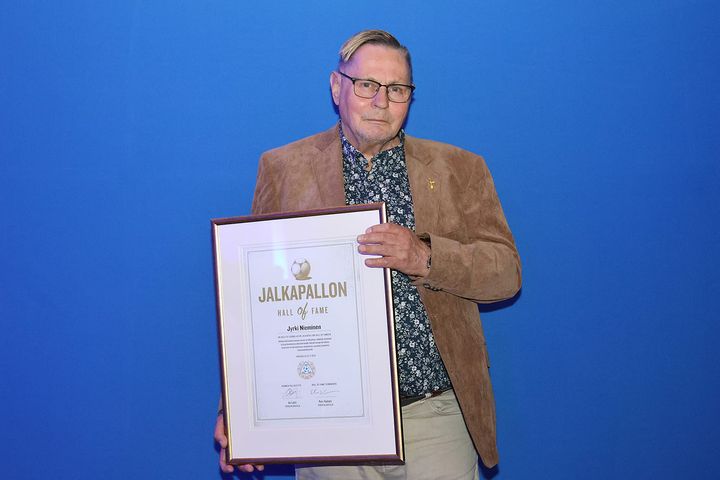 Jyrki Nieminen nimettiin suomalaisen jalkapallon kunniagalleriaan, Hall of Fameen.
