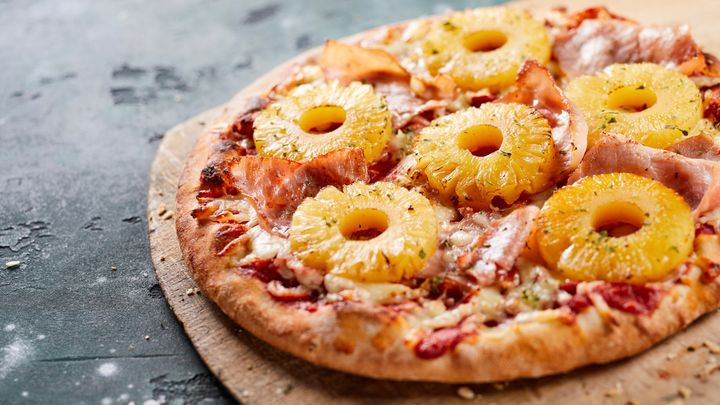 Foodora listasi suosituimmat pizzatäytteet, joista kolmen kärjessä ovat aurajuusto, ananas ja pepperoni.