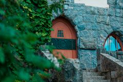 Kuvassa on Hvittorpin linnan alaovi.