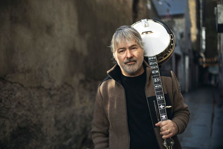 Béla Fleck esiintyy Pori Jazzissa torstaina 17.7. yhdessä uuden trionsa kanssa.