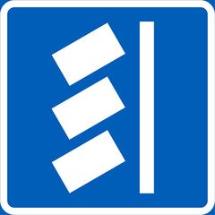 Ajoneuvojen sijoitus pysäköintipaikalla -merkki ohjeistaa autoilijaa siitä, miten ajoneuvo tulee sijoittaa pysäköintialueella.