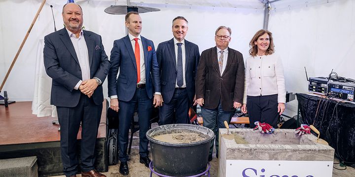 From left to right: CEO of Jatke Group Hannu Anttonen, Sponda's CEO Christian Hohenthal, PwC's CEO Kauko Storbacka, the Mayor of Helsinki Juhana Vartiainen and PwC's COO Kati Tammilehto.