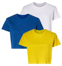 Valkoinen, sininen tai keltainen t-paita, ribbineulosta. Koot: 36/38–44/46