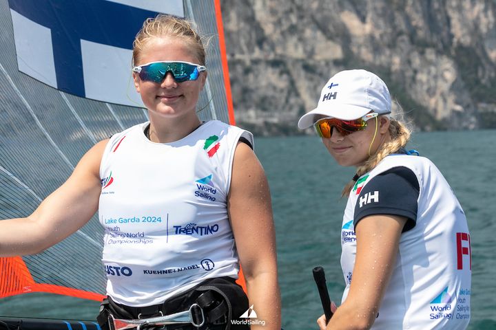 Silja-Sophie Laukkanen ja Una Heinilä, 29er, Youth Worlds 2024