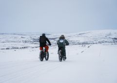 Vuokraa sähköavusteinen fatbike ja koe Lapin maisemat ainutlaatuisella tavalla.