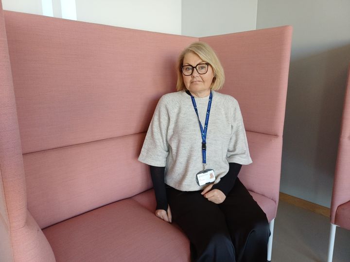 – Päihteiden helppo saatavuus eri sovellusten kautta ja asenteiden lieventyminen huumeita kohtaan edesauttaa kokeiluja, kertoo hankekoordinaattori Anu Hiironniemi.