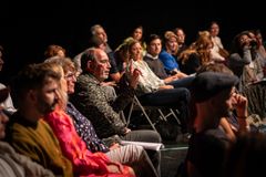 Kansainvälistä yleisöä