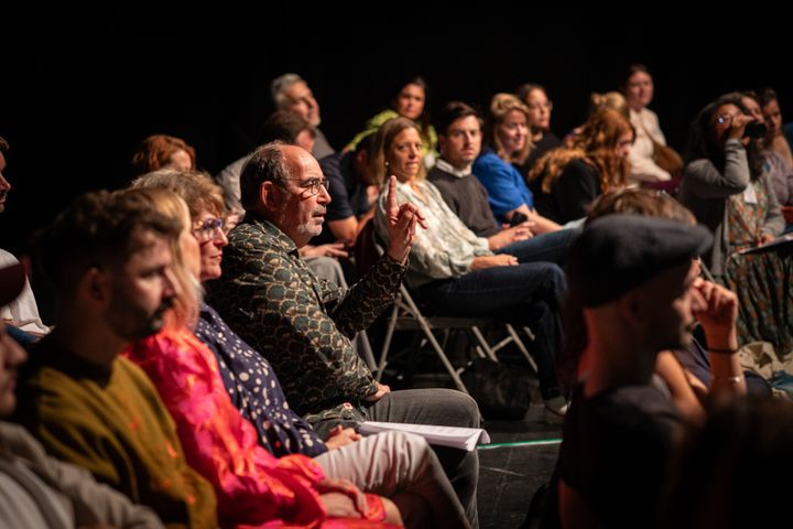 Kansainvälistä yleisöä