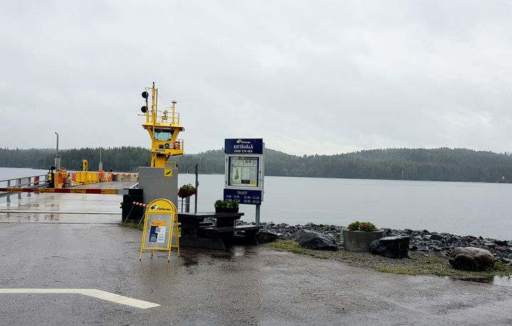 Kietävälän lossi liikennöi Viljakansaaren ja Partalansaaren välillä