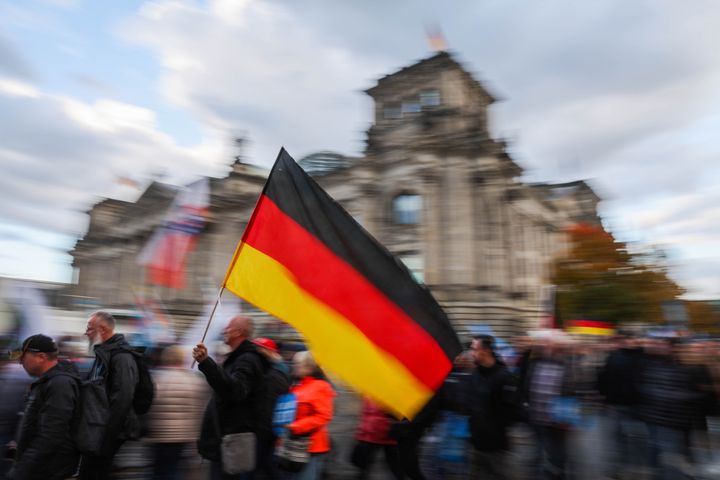 On February 23, Germany elects a new Bundestag. The issue of migration plays a particularly important role, not least for supporters of the far-right AfD party - seen here at a demonstration in front of the Reichstag building in Berlin, the seat of the Bundestag, in 2022.