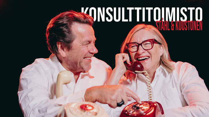 Konsultit%20Mikko%20Kuustonen%20ja%20Katja%20St%E5hl%20puhelimessa.