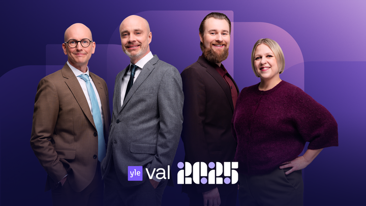 Svenska Yle bevakar kommunal- och välfärdsområdesvalet från börjar till slut. Från vänster: Peik Österholm, Freddi Wahlström, Christoffer Kaski och Catariina Salo.