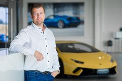 "Nyt onkin juuri oikea aika keskittyä vahvistamaan muiden super- ja luksusautomerkkien asemaa entisestään Suomessa," sanoo Luxury Collection Automobiles Oy:n toimitusjohtaja Miika Toivonen.