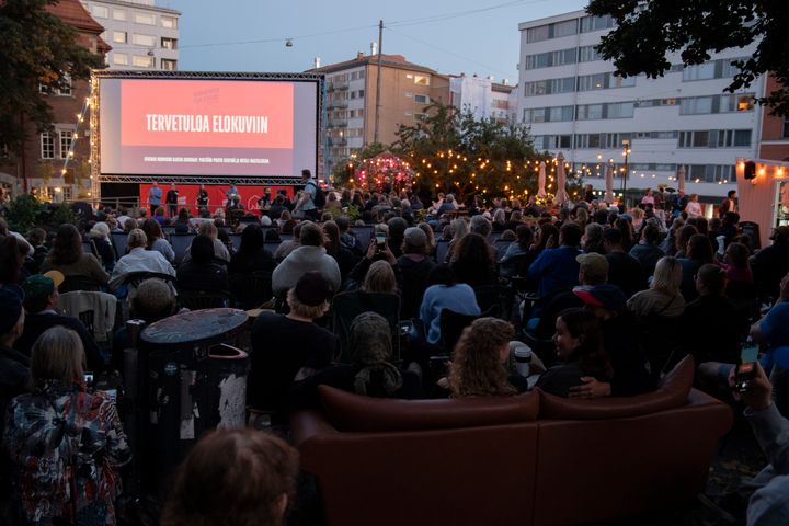 Karhupuisto Film Festival järjestettiin ensimmäisen kerran syksyllä 2025. Elokuvatuotantoyhtiö Sons of Lumière saa 50 000 euroa tapahtuman järjestämiseen ja kehittämiseen. Kuva: Karhupuisto Film Festival / Eero Liimatainen