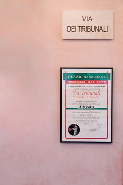 Associazione Verace Pizza Napoletanan myöntämä sertifikaatti on tae autenttisuudesta ja laadusta