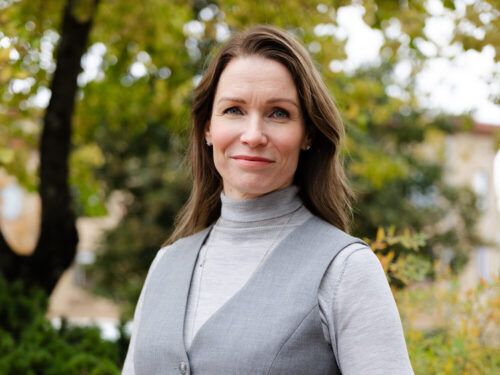 Lohjan kaupunginjohtaja Petra Ståhl ottaa muiden Länsi-Uudenmaan kunnanjohtajien kanssa kantaa hallituksen esitykseen sote-rahoituksen siirrosta.