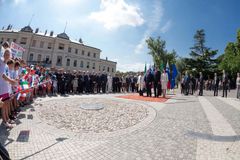 Transalpina Square